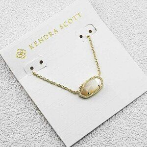 ✨Kendra Scott White Shell Gold Pendant Necklace